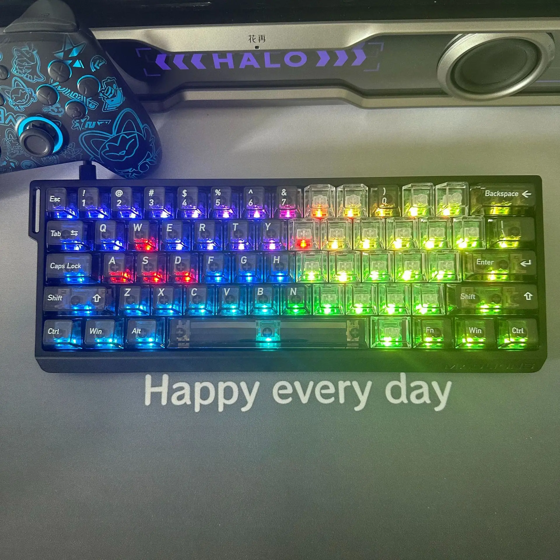 

Black double-spell transparent keycap, transparent original height 115 keys love PC material, suitable for all keyboards