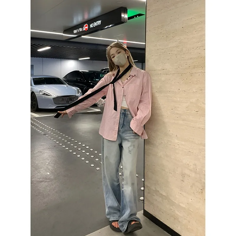 

Loose Fit Striped Shirt Women's Summer Design Lightweight Sun Protection Outerwear Elegant Top Collar Long Sleeve Mid-Le...
