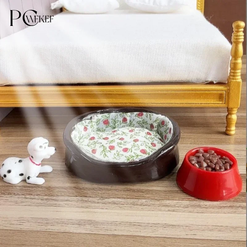 

1Pcs 1/12 Scale Doll House Miniature Living Room Scene Decoration Simulation Small Floral Doghouse Dog Bed Model Toy