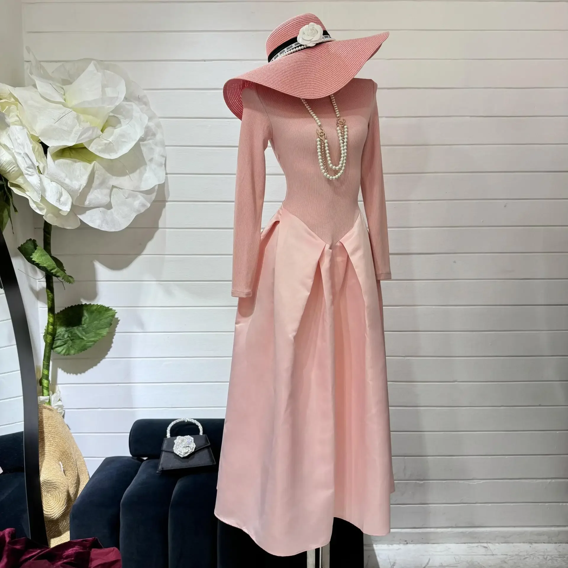 

2024 New Fashion Woman Maxie Dress O-Neck High Waist Knitted Draped Solid Long Dress Holiday Vacation Vestidos