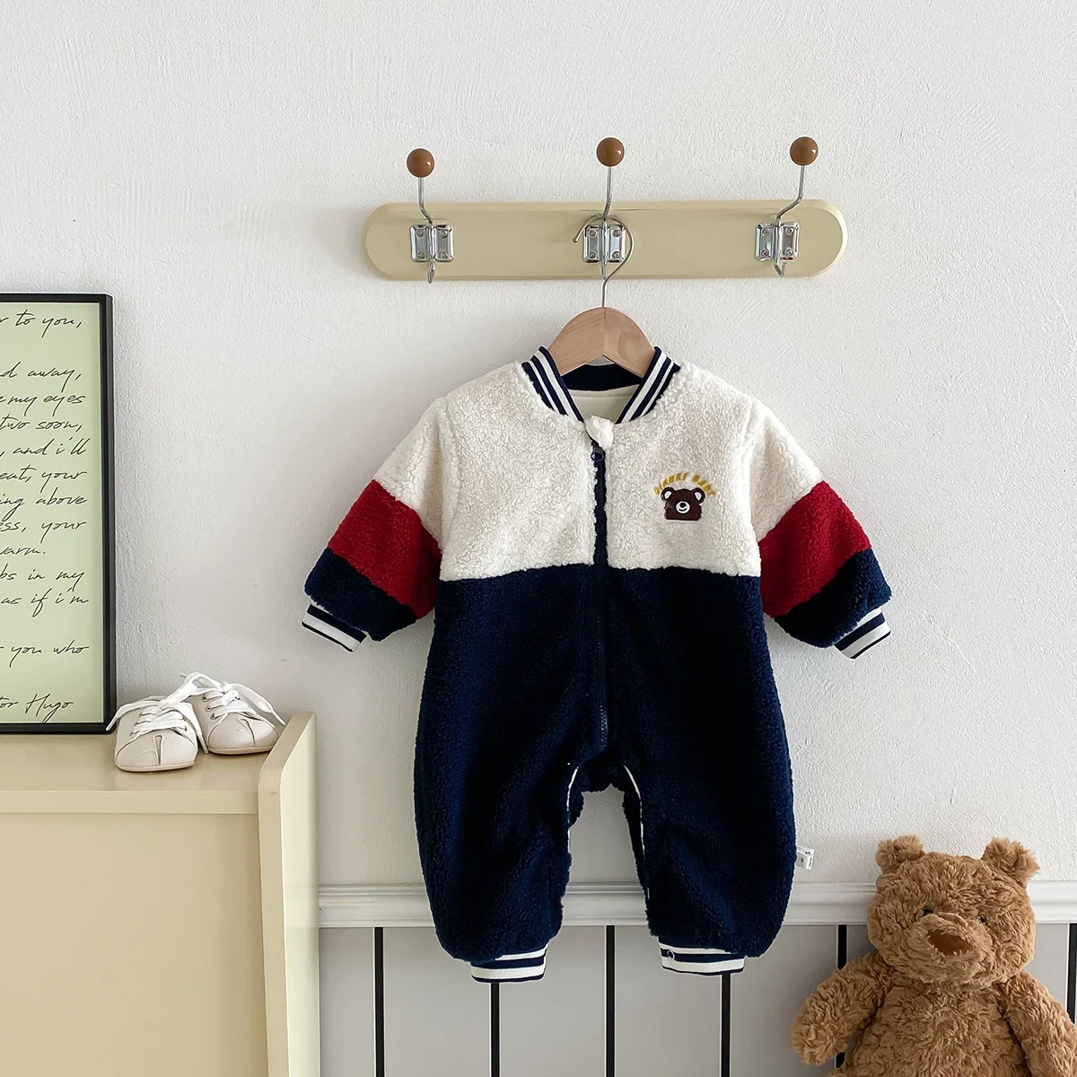 Autumn Winter Korean Infant Boys Jumpsuit Cartoon Bear Spliced Hairy Baby Boys Fleece Rompers Newborn Boys Bodysuit Outfits