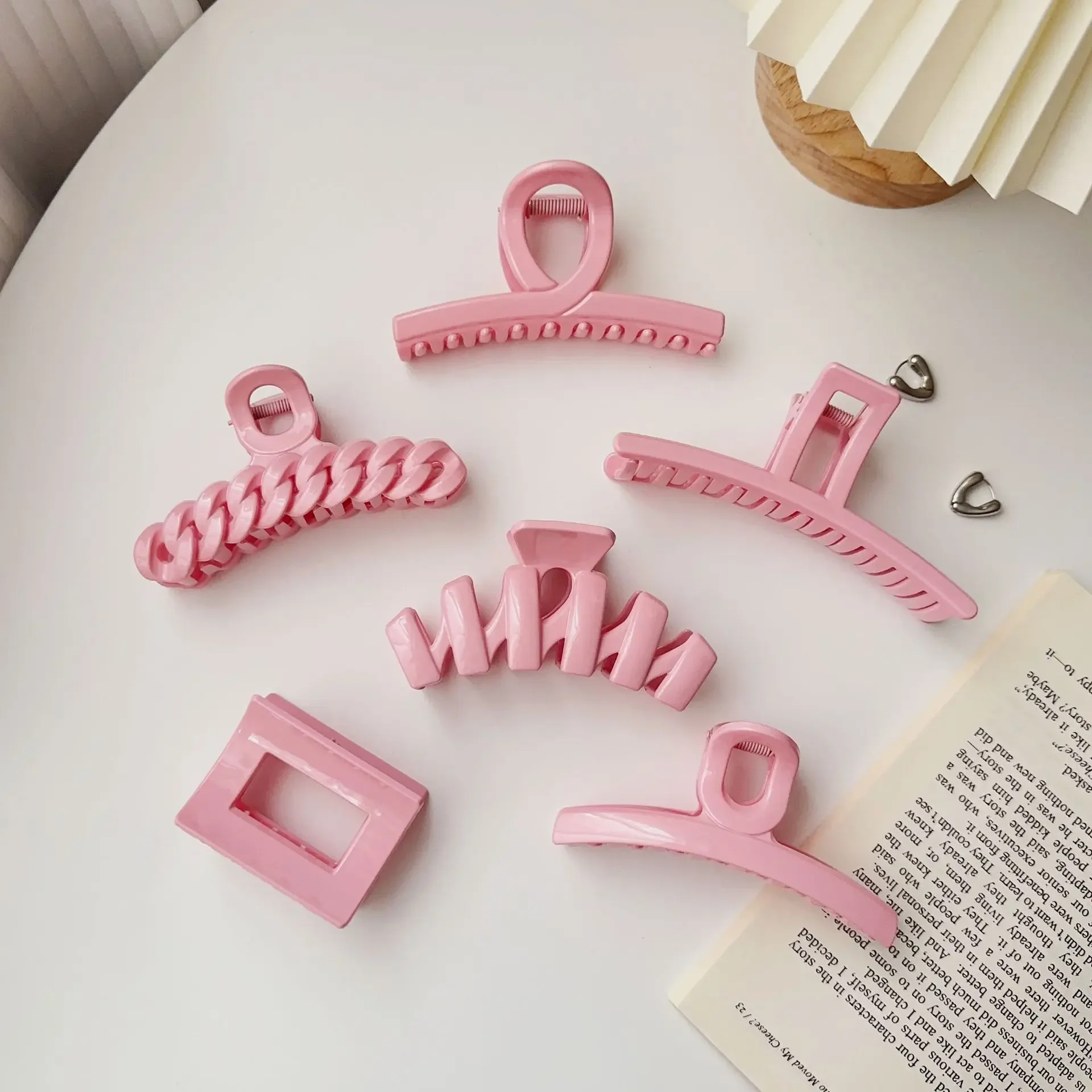 Pink Hair Claws for Women Girls Acrylic Large Barrettes Hair Claw Clip Crab Hairpins Korean Fashion Hair Accessories Headwear