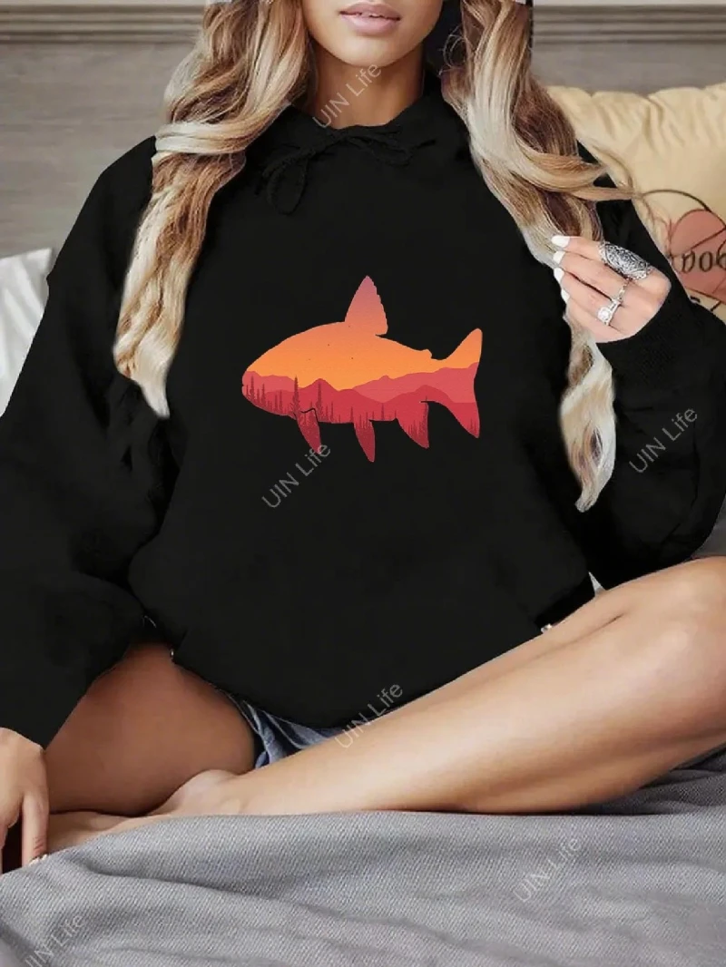 

Женская толстовка с капюшоном для рыбалки нахлыстом 2025 года — черная с красной графикой форели — всесезонная уличная пуловерная толстовка для рыбалки