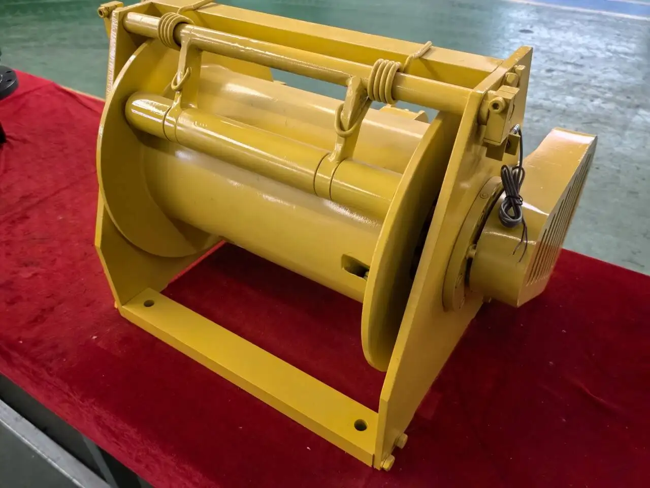 

Multi-functional Steel Rope Hydraulic Winches Hoist for Lifting Crane Marine