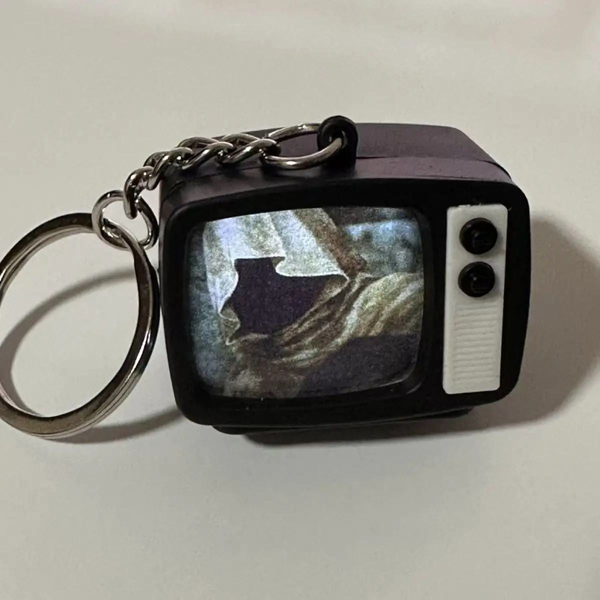 New 2024 Homicipher mini TV keychain show keychain Pendant  Mr. Crawling/ Mr Scarletella real simulation toy TV luggage jewelry