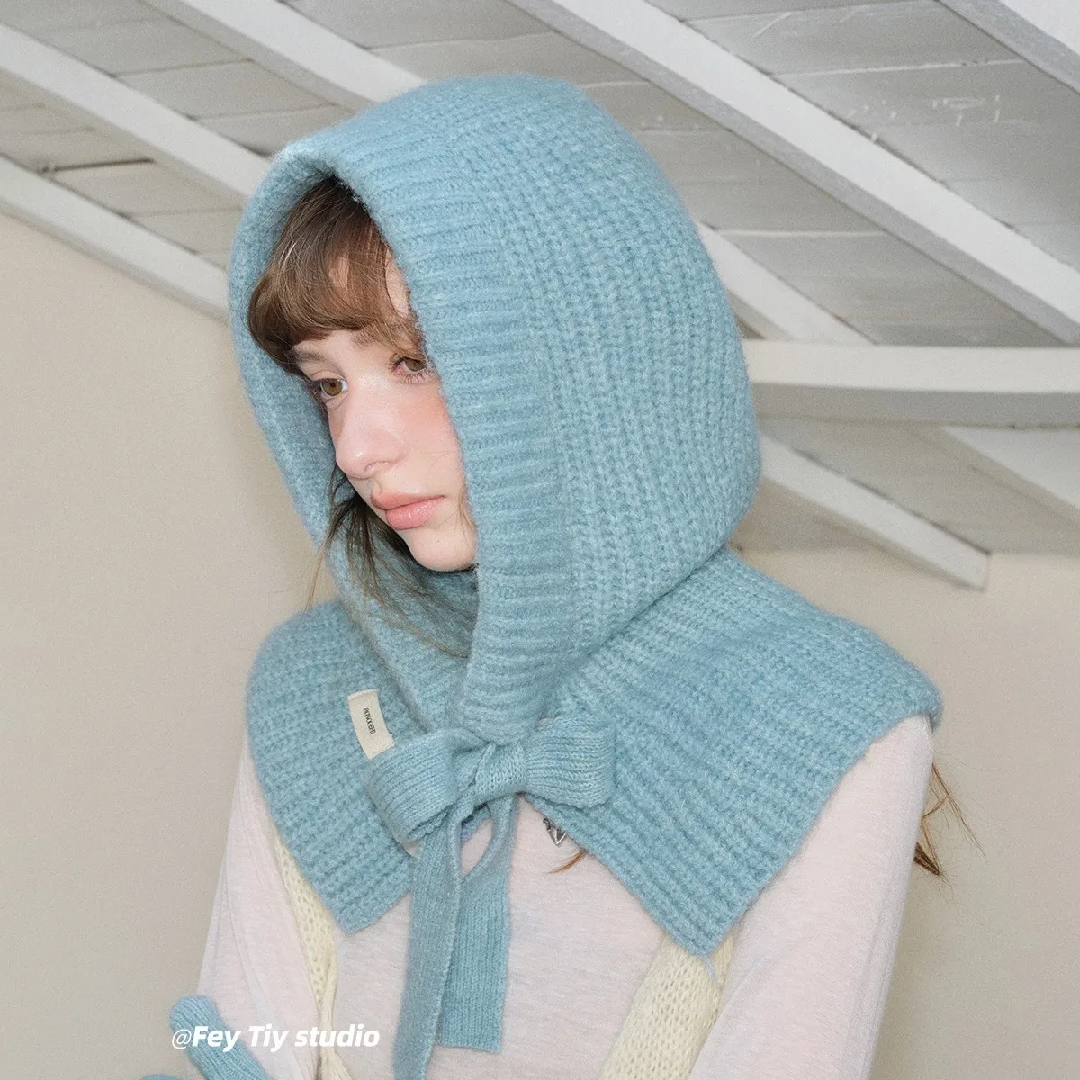 

Высококачественный корейский стиль включает в себя шерстяную однотонную шапку-балаклава, женскую осенне-зимнюю новую цветную утепленную теплую шапку-бомбер