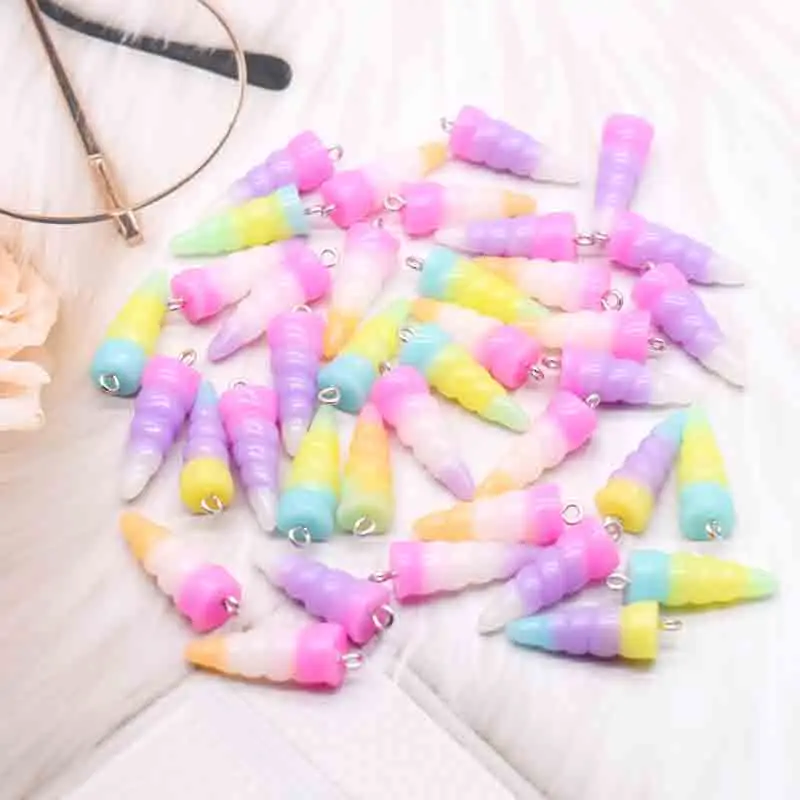 10 pçs 9*28mm colorido mini multicolorido simulação unicórnio cone encantos para diy decoração brincos colar jóias acessórios