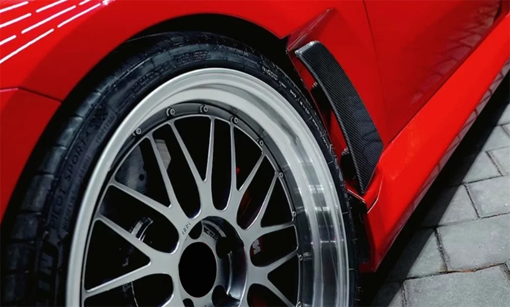 M2 per G87 2023+ Parafango anteriore in fibra di carbonio Design ventilato Kit carrozzeria aeronautica Ala per alettone anteriore Corpo in fibra di carbonio
