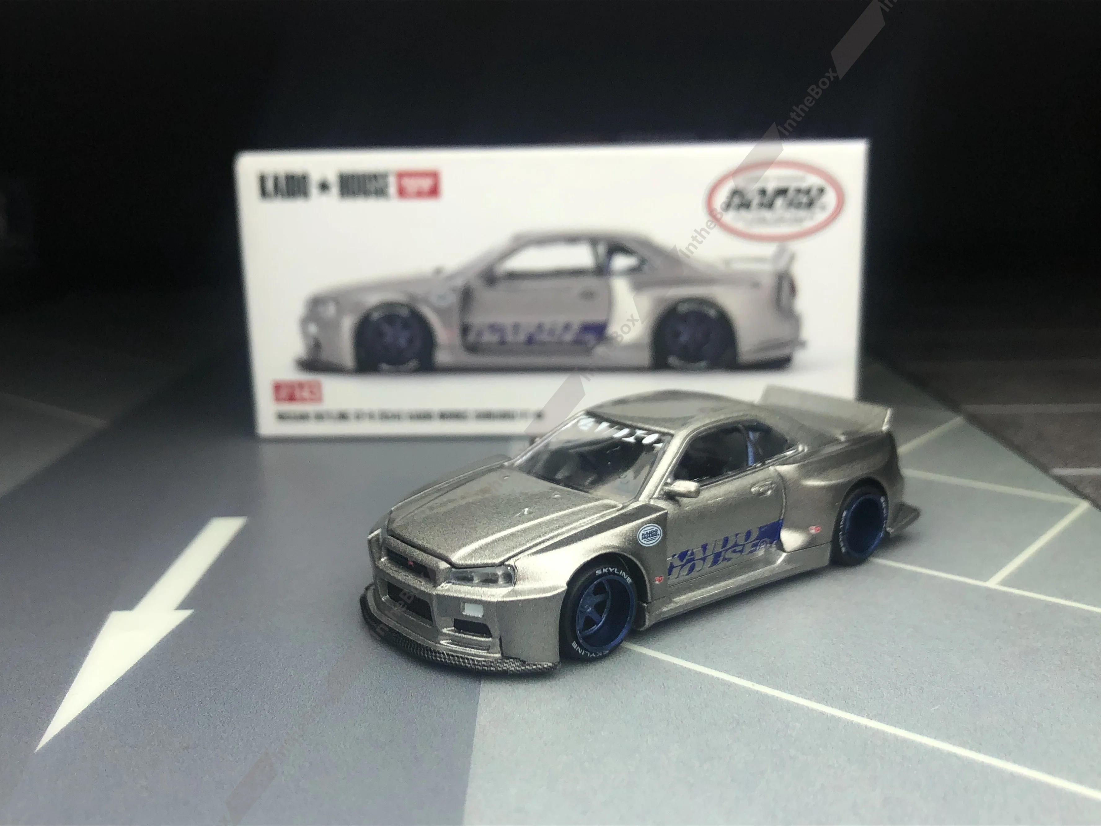 Kaido House x Mini GT 1:64 GT-R (R34) Kaido Works SHINJUKU V1 Silver #143
