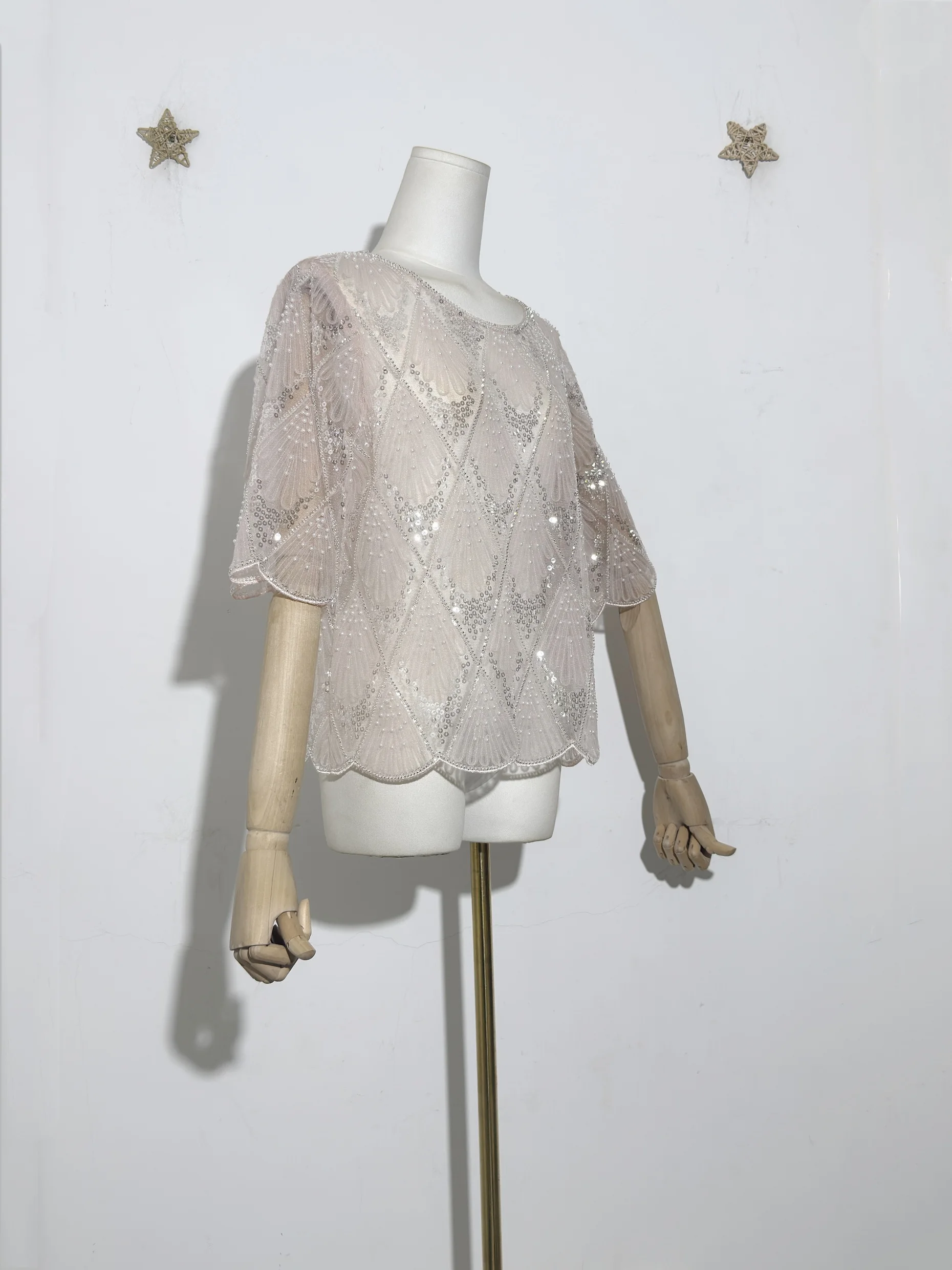 Amzing Vintage Donna Ricamo in pizzo Paillettes Perla Perline O-Collo Manica corta Canotta Camicetta Pullover Bella T-shirt streetwear