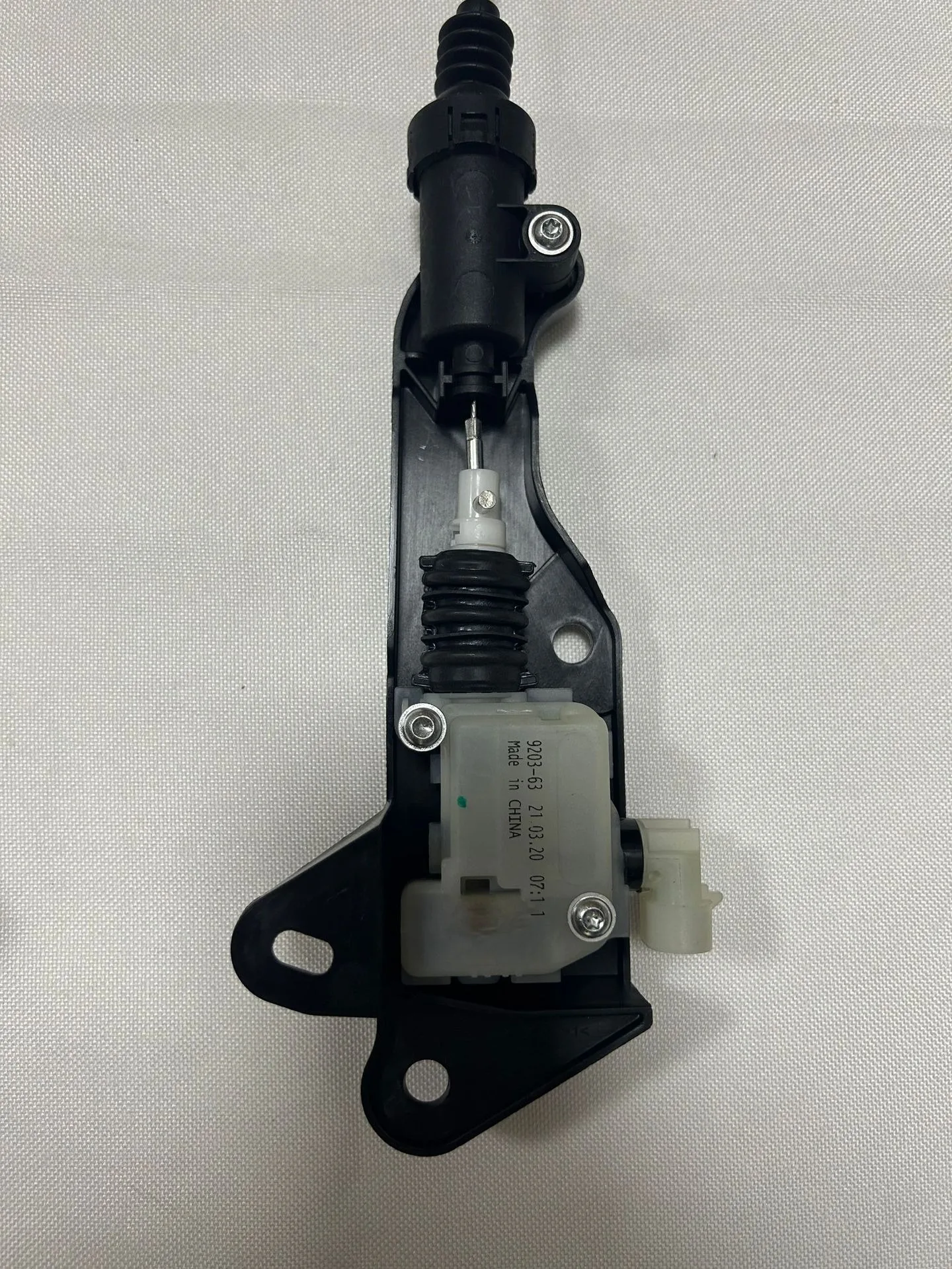 Premium Frontklappen-Zweitverriegelungsaktuator Langlebige Autoteile für Tesla Model 3 2017-2023 1098789-00-D 1098790-00-D – Detail 10