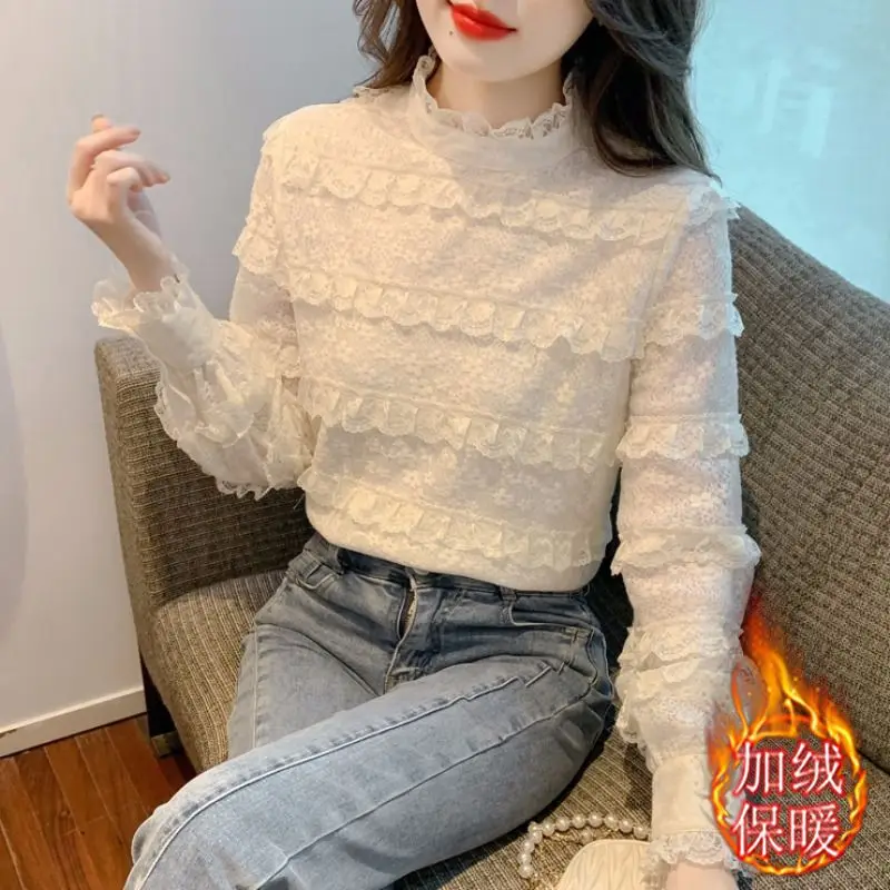 New Autumn and Winter Lace and Plush Thick Half High Neck Warm Bottom Shirt for Women Stylish and Stylish Interior Small Shirt