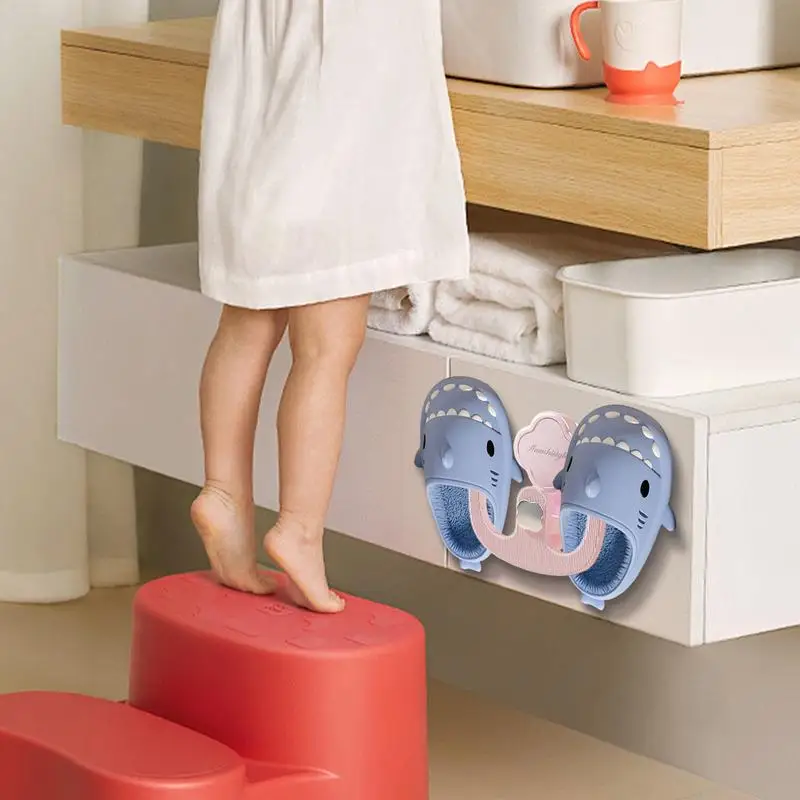 Wall Mounted Slippers Rack Suction Cup Simple Slipper Hook Space-Saving Slipper Organizer Multifunctional Footwear Organizer For