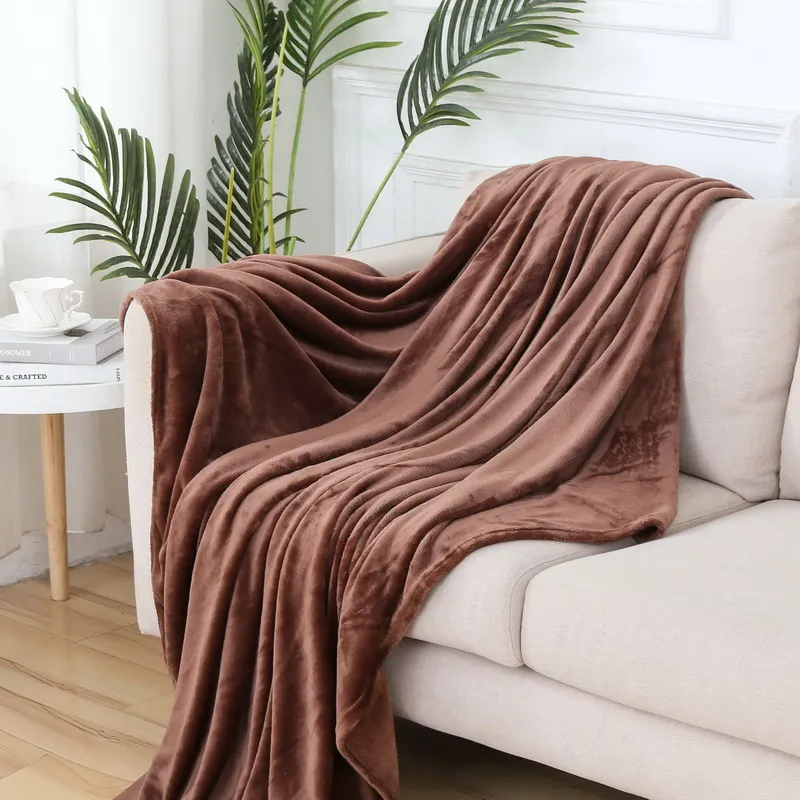 Fluffy Coral Velvet Blanket Flannel Plush Comfortable Thickened and Warm Soft Sofa Throw Blanket for Air-Conditioned Room Luxury