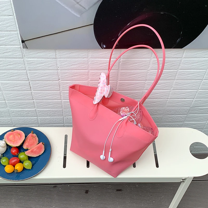 Transparente PVC-Eimertasche, wasserdichte Damen-Tragetasche mit Innentasche, bunte Dopamin-Handtasche für den Arbeitsweg mit großem Fassungsvermögen – Detail 15