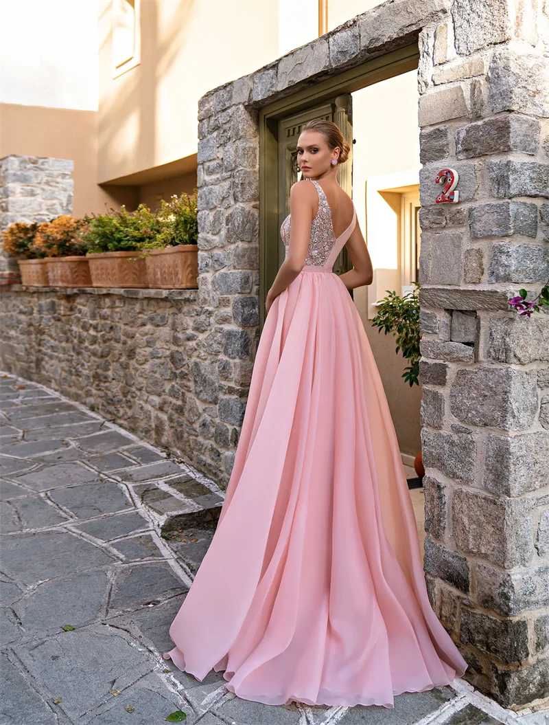 

2024 New Pink A Line Split V-neck Long Formal EVening Dresses Elegant Embroidery Appliques Backless Party Dresses