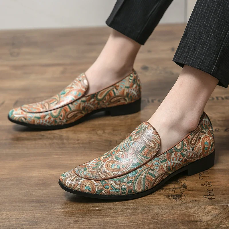 New British Style Fashion Trends Printed Leather Loafers Men Breathable Casual Shoes Men Slip-on Dating Driving Party Men Shoes