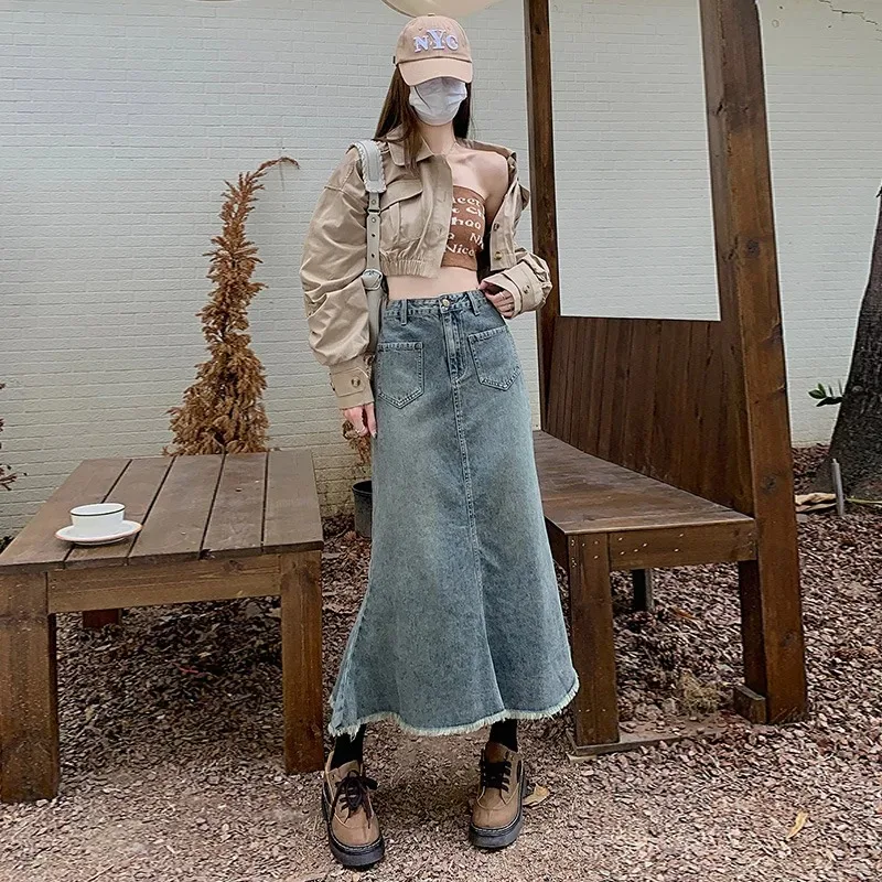 

New Autumn Fashion Slim-fitting High-waisted Denim Fishtail Skirts.Ladies' Fashion and Temperament Are Versatile Half Body Skirt