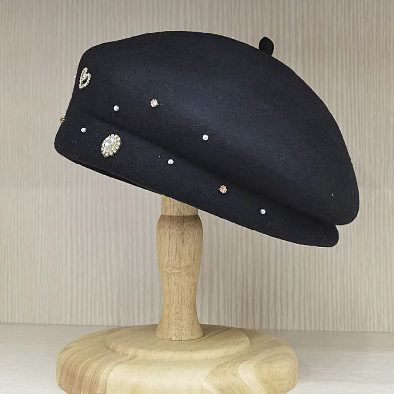 Luxury Diamond Beret Hats Pearls Band French Style Winter Hat for Women Sweet Wool Berets