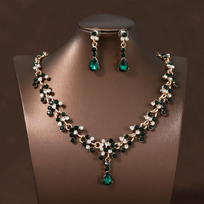 Itacazzo Bride Wedding Classic Necklace Earring Set Exquisite and Elegant for Ladies Suitable for Party Festivals