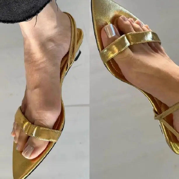 Gold Sliver Leather Pointed Open Toe Clip Toe Low Heels Summer Sandals Women Vintage Kitten Heel Lace Up Leisure Beach Shoes