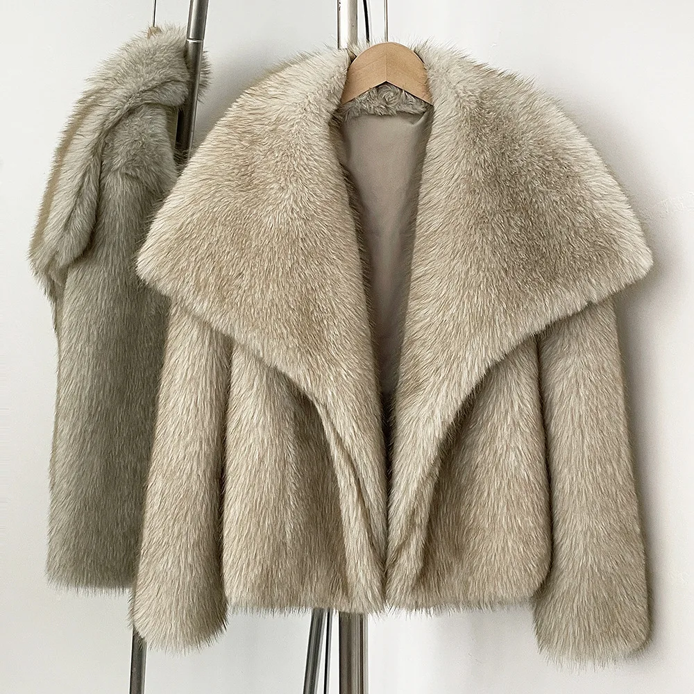 

Faux Fur Coat Fashion Oversized Turn Down Collar Fluffy Women Vintage Faux Fur Jacket Coats Winter Clothes 2025 Womens Fur Coat