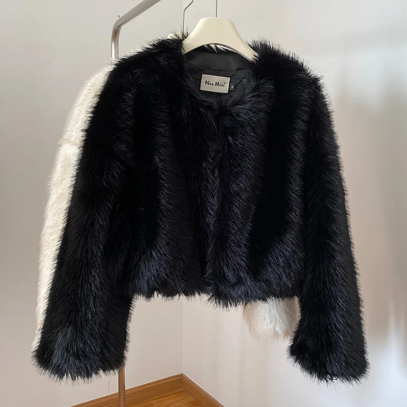 Ins Hot Brand Fashion Black Warm Cozy Cropped Faux Fur Coat Women Winter 2024 Chic Girls Street Fashion Luxury Short Fur Jacket