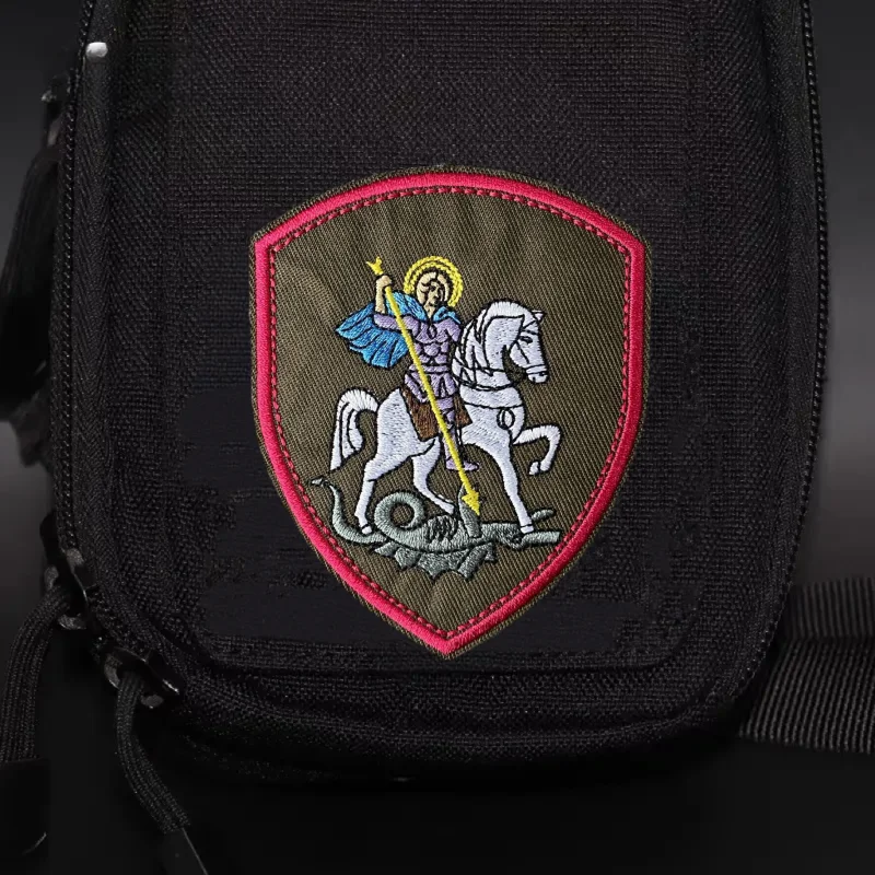 Parche táctico bordado San Jorge con velcro para mochila militar - imagen 3