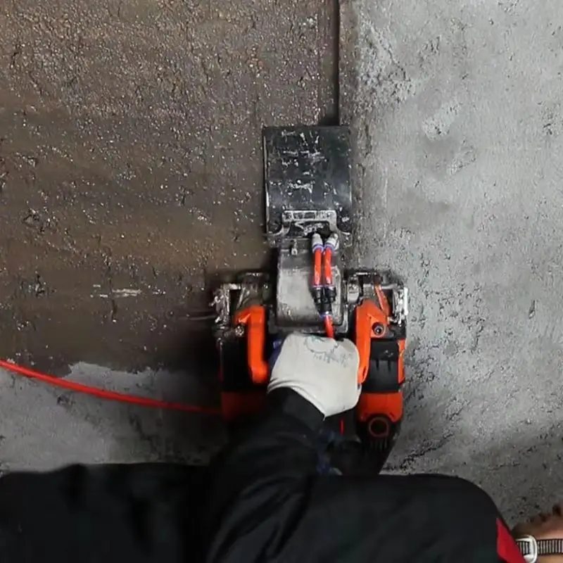 5200W High Efficiency Wall Chaser, Dust-Free Wet Cutting Concrete Slotting Machine, Electric Wall Groove Cutter for Electrical I