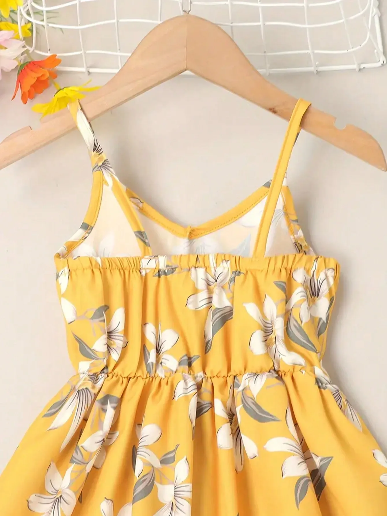 Kleines Mädchen-Trägerkleid mit Blumenmuster, V-Ausschnitt, elastische Taille, Party- und Strandkleid, süßes Sommer-Trägerkleid – Detail 6