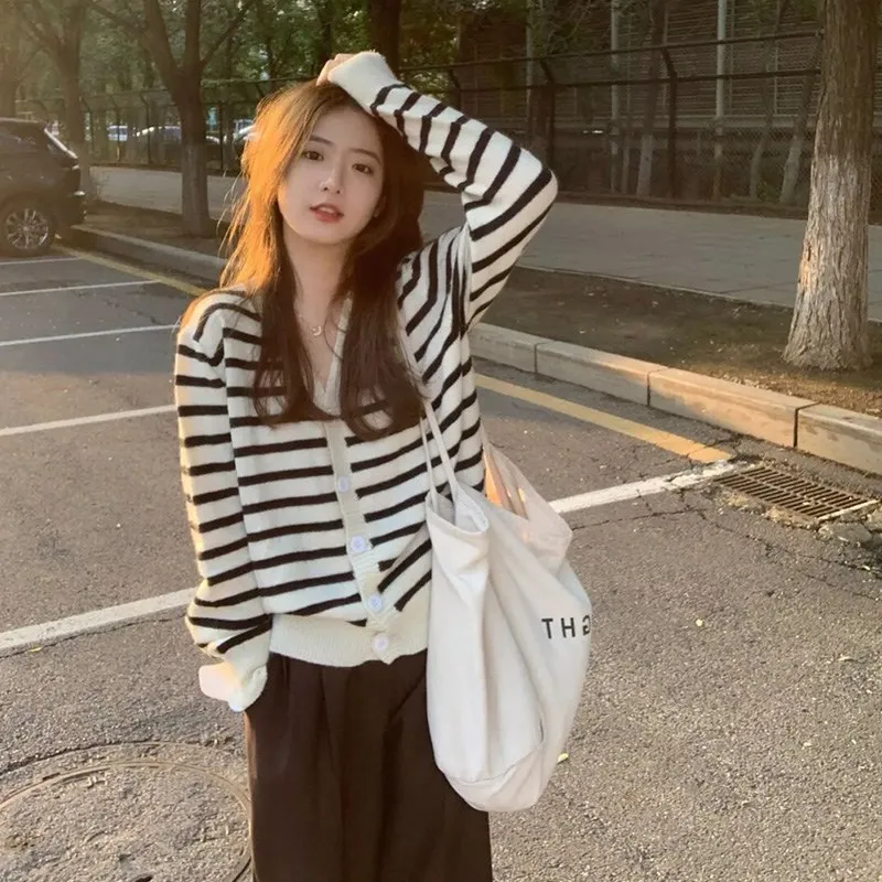 

Women's Long Sve V-Ne Knitted Cardigan Loose Outerwear Spring Autumn Winter plus Size Comfortable Windy Sle Striped Sw...