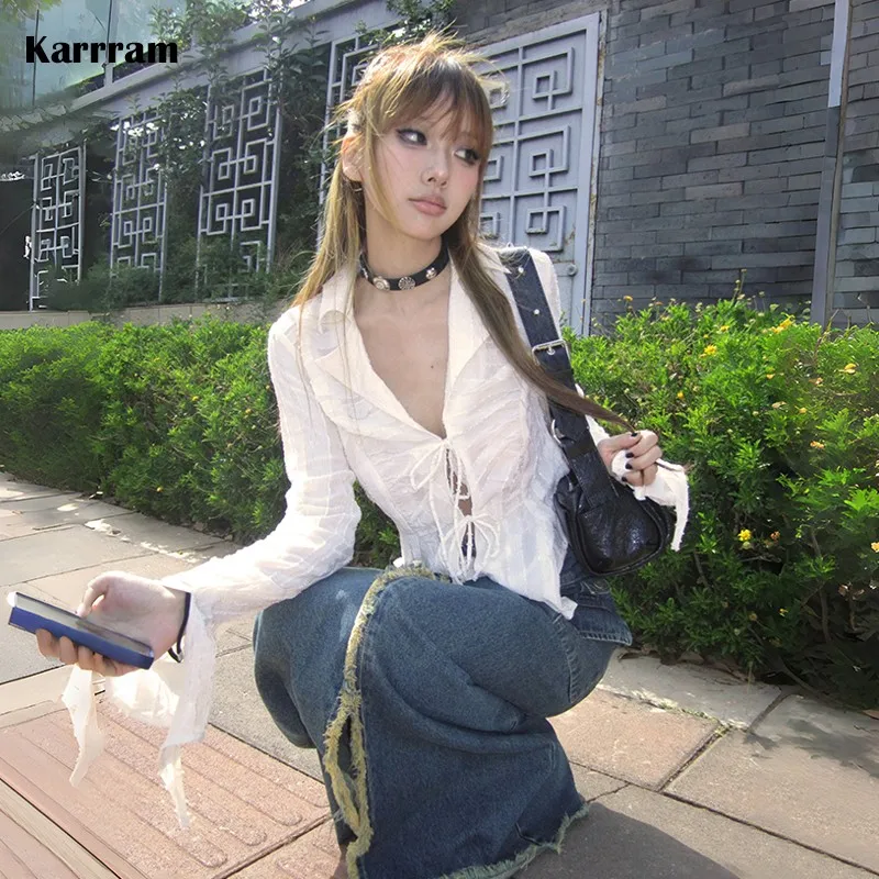 Karrram Y2k 미학 주름 셔츠, 페어리코어 레이스업 블라우스, 2000 년대 스타일, V넥 셔츠, 불규칙한 일본 하라주쿠 90 년대 