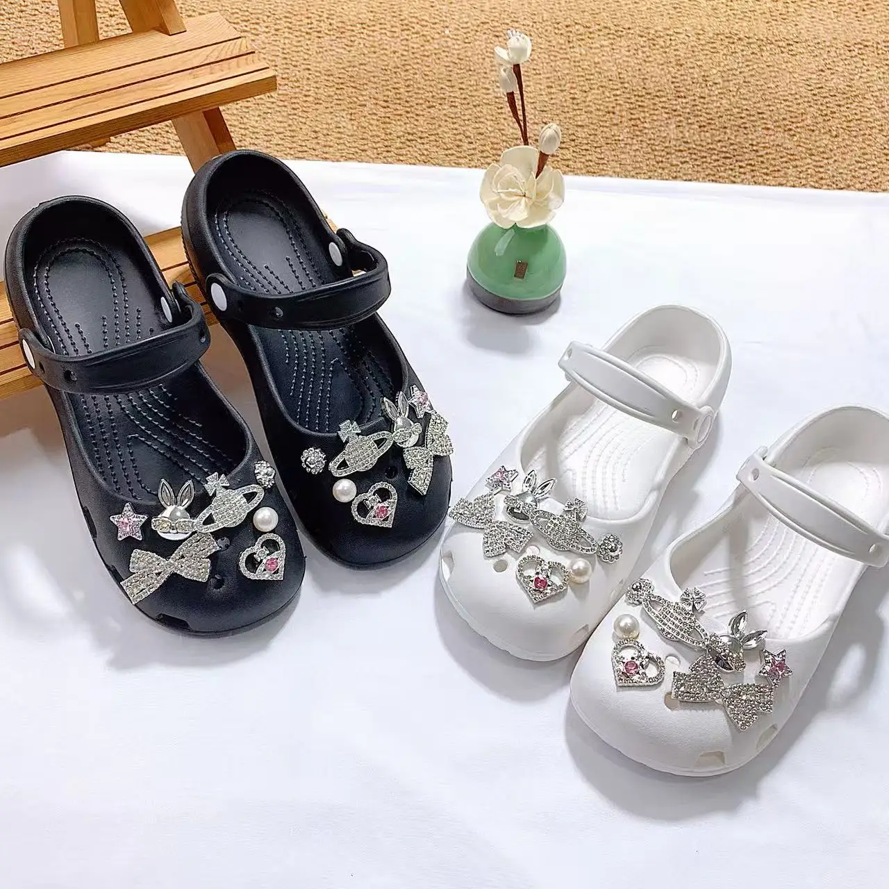 Y2K Style Mary Jane Perforated Shoes for Girls, Heavy-Duty Rhinestone Rabbit Planet Shoe Decorations, Detachable Accessories, Heel-Stepping Feature, Closed-Toe Sandals, Ballet Shoes