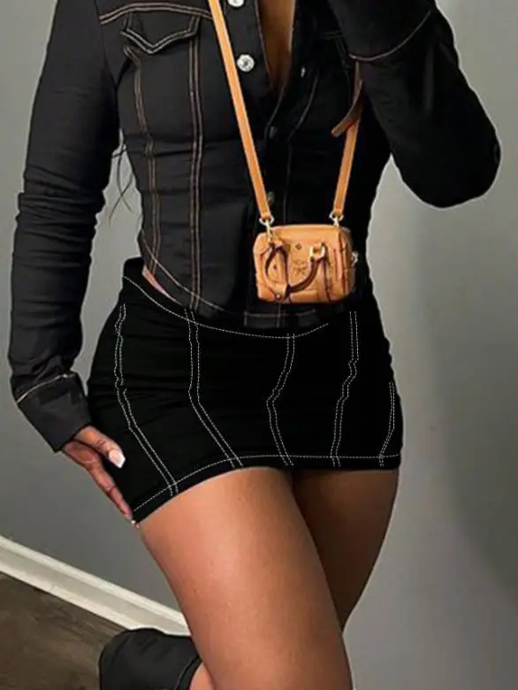 

Contrasting Color Line Design, Low Waist Tight Fit, Hip Hugging Denim Short Skirt, Women's Fashionable Hip Hugging Skirt