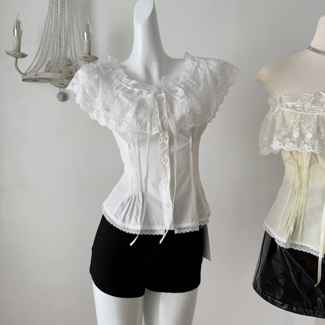Women's White Lace Blouse Summer Off Shoulder Tops Elegant Ruffled Sleeve Shirt Boho Chic Casual Loose Fit Shirt