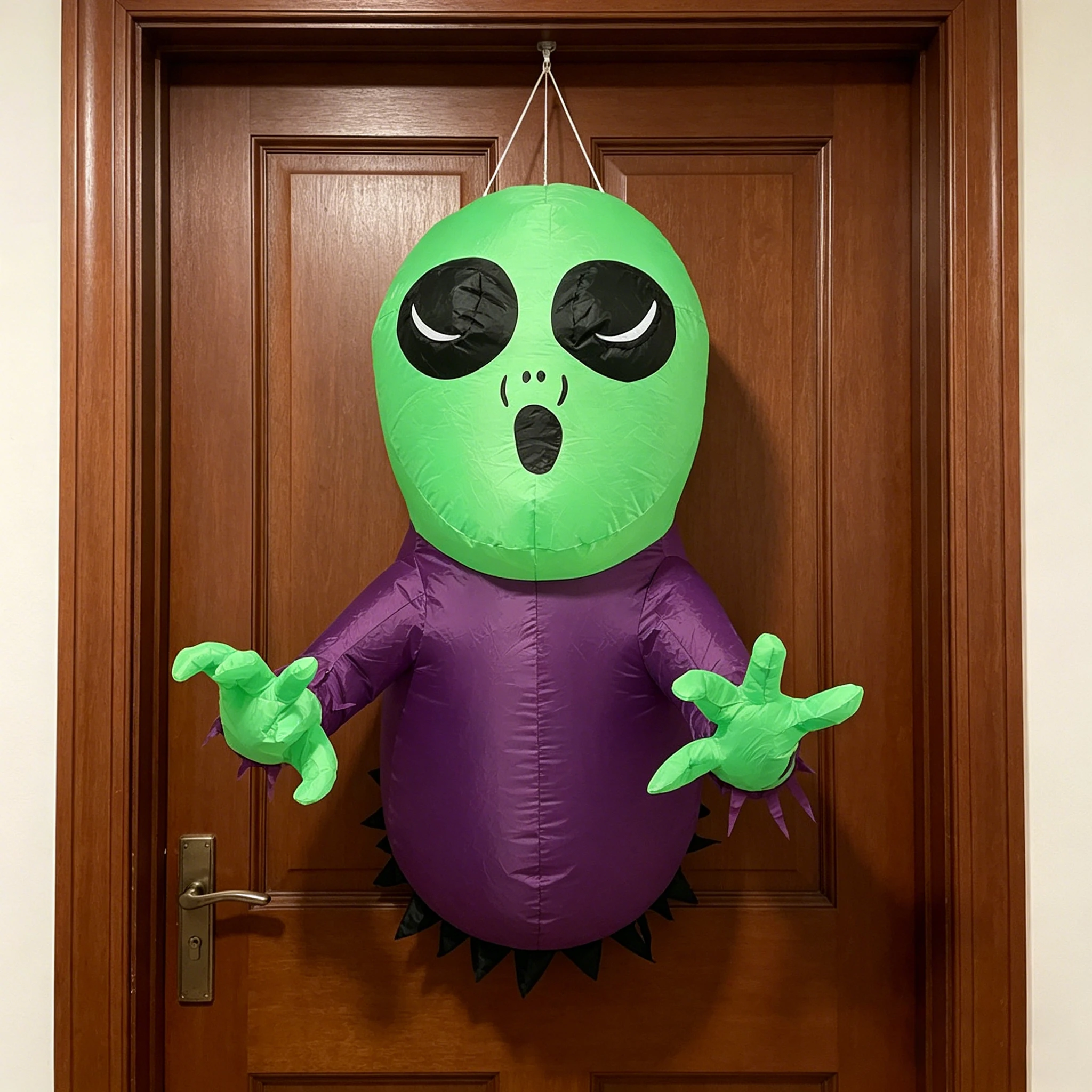 

4ft Window-Climbing Green-Headed Ghost Inflatable Halloween Alien Inflatable Figure
