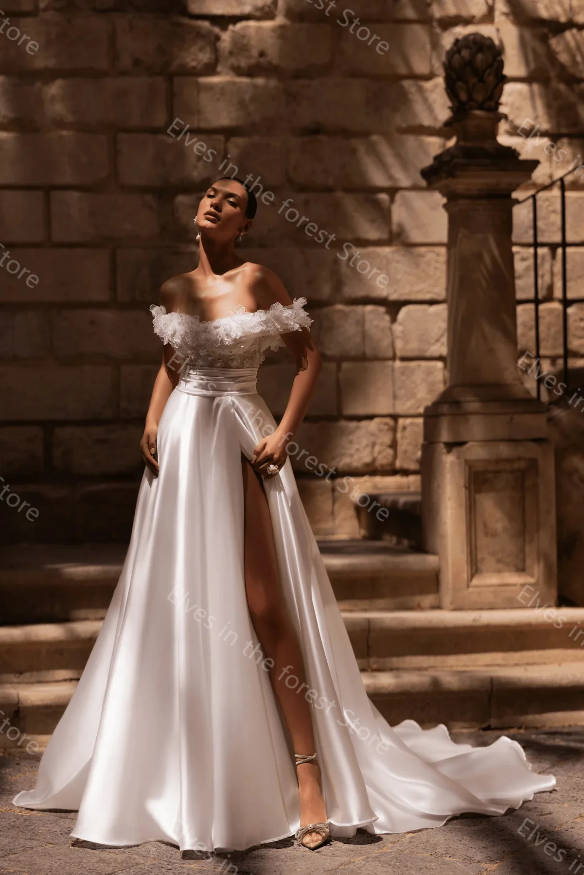 Vestidos De novia De satén con hombros descubiertos, apliques florales, línea A, Vestidos De novia con abertura lateral, longitud hasta el suelo, Vestidos personalizados De Mariee