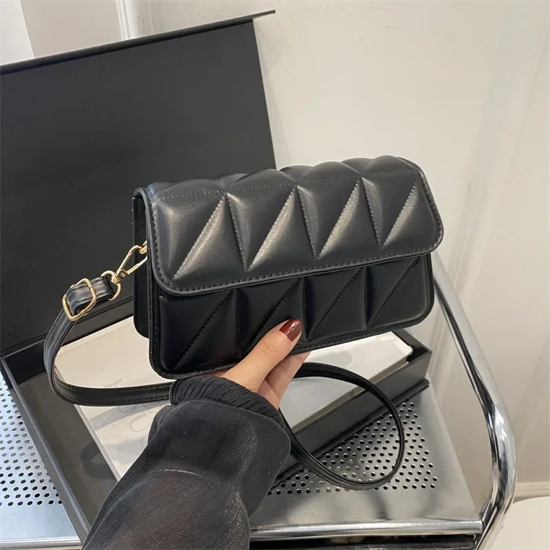 

Trend small square bag women's rhombus indentation shoulder bag