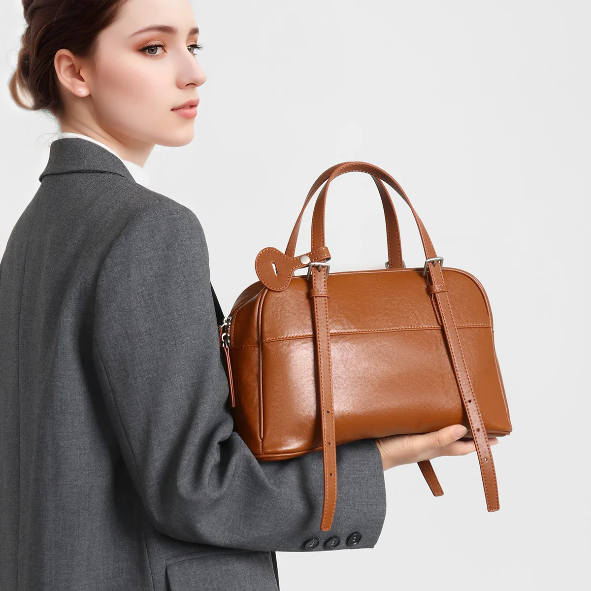 

Women Genuine Top Grain Cowhide Leather Boston Bag Large Capacity Minimalist Shoulder Crossbody Handbag