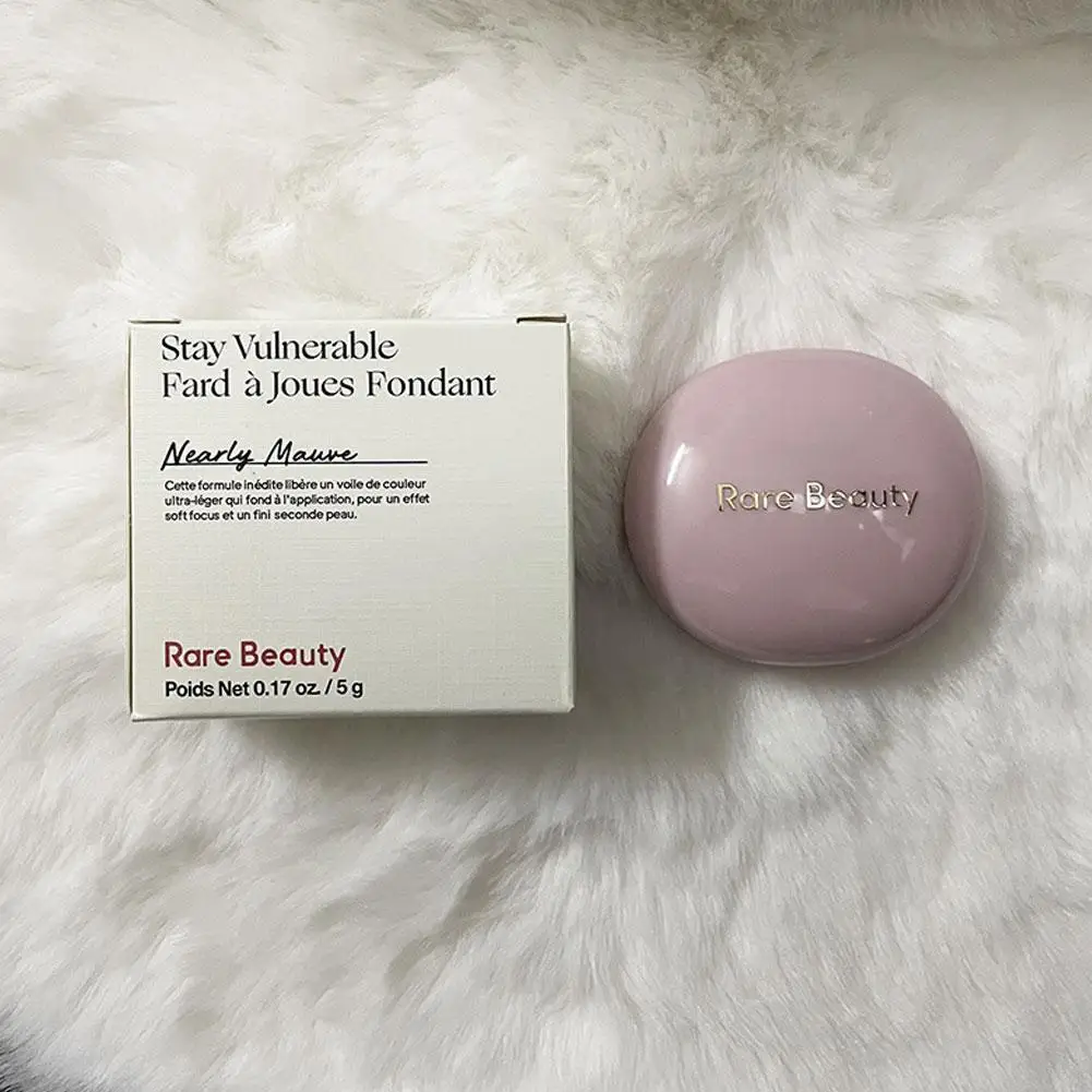 Rara bellezza Polvere morbida illuminante Fard liquido Smalto labbra Idratante Liscio Neutro Malva Aspetto naturale con specchio