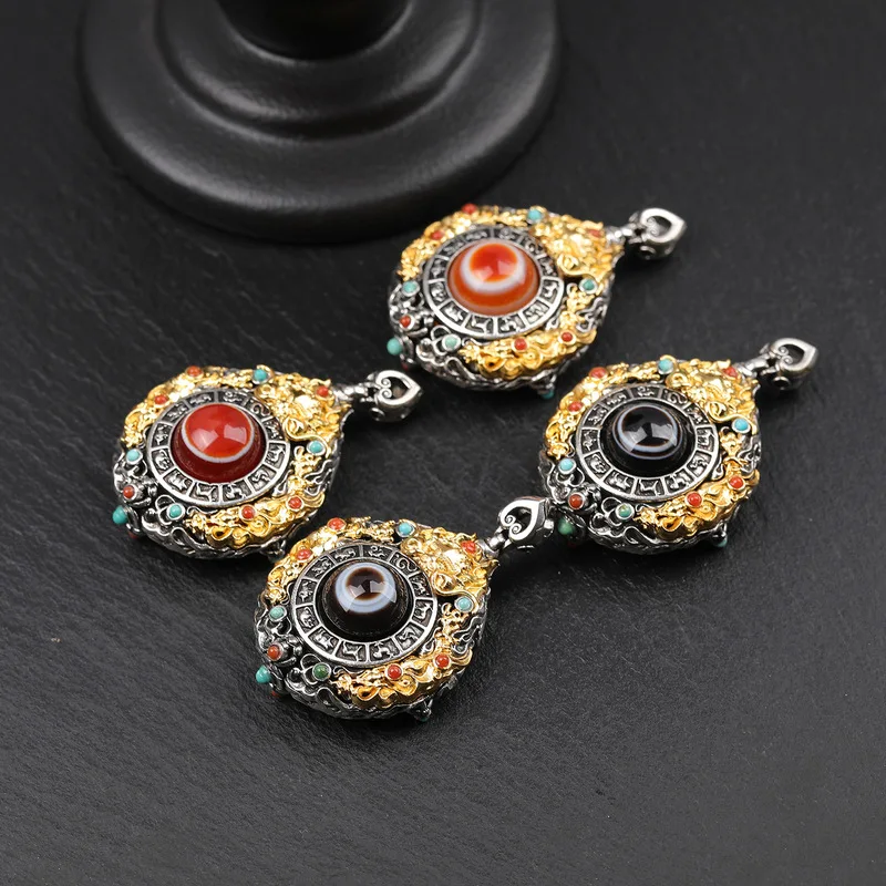 Tibetan-Style Pendant Necklace Charm, Featuring An Eight Trigrams Design Inlaid With Agate, A Decorative