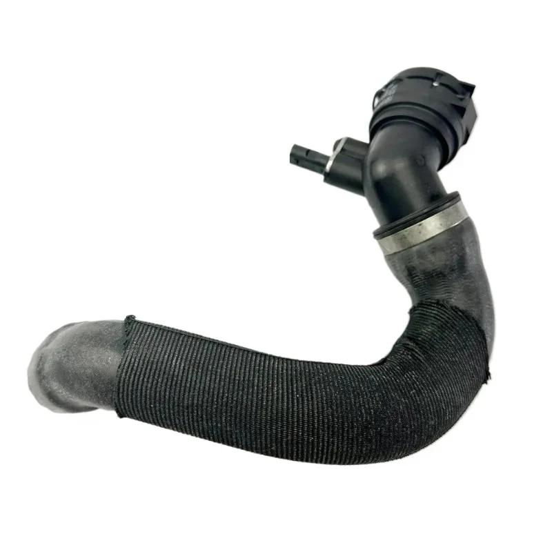 95812205520 4M0122055CR 4M0121055CH 4M0122293BC Coolant Hose Suitable For Volkswagen Touareg Porsche Q7 Q8