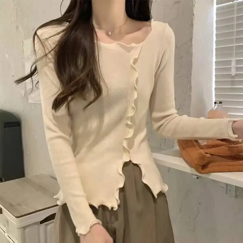 

Женский вязаный пуловер с дизайном грибковых краев, корейский утягивающий низ с нерегулярными разрезами, осенний шикарный сексуальный трикотаж с длинными рукавами