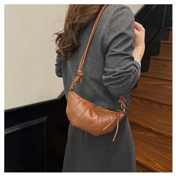 Popular in autumn and winter shows, retro niche croissants, versatile dumpling bags 2025 new trendy fashion single shoulder cros