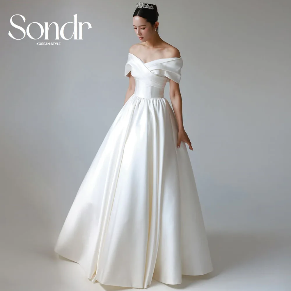 

Sondr Princess A Line Атласные корейские свадебные платья с открытыми плечами Корсет сзади Элегантное свадебное платье Платья невесты по индивидуальному заказу