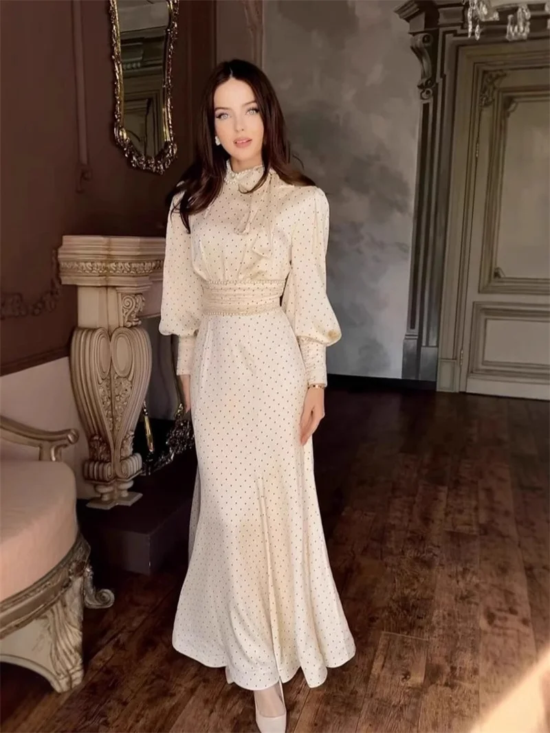 

Saudi Arabia Beige Prom Dress Pearls Elegant Dot High Neck Full Sleeves A Line Party Gown Formal Guest Evening Birthday Robe