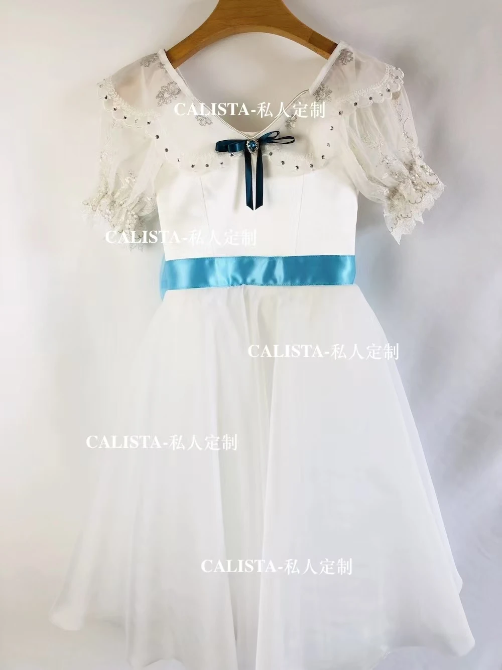 PROM Variation Tutu Private custom white short sleeve lace embroidery with flash collar and diamond long gauze dress