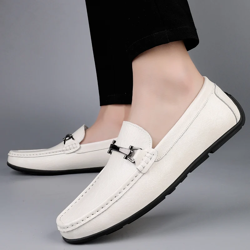 

Classic White Men's Comfortable Non Slip Cowhide Outdoor Driving Bean Shoes Fashionable New Breathable Soft Soled Casual Loafers