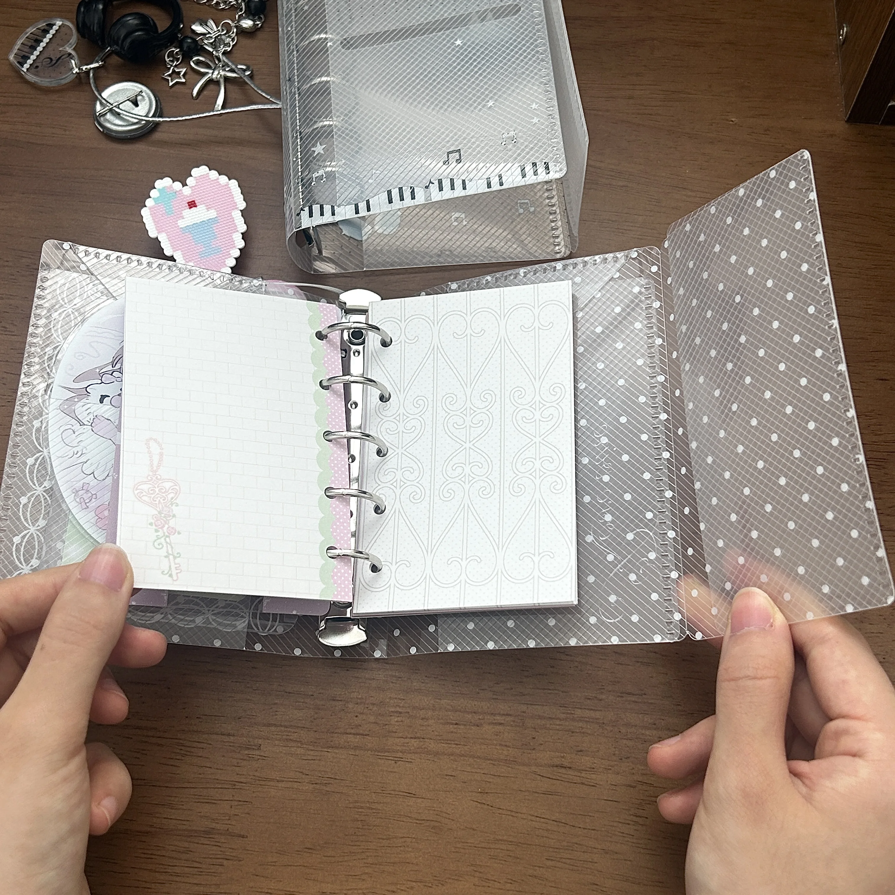 WAKAWAKA M5 Loose Leaf Notebook, 3 Ring PP Ita Binder or 30P Refill Pages for Photocard Display, Badge Storage and Journaling
