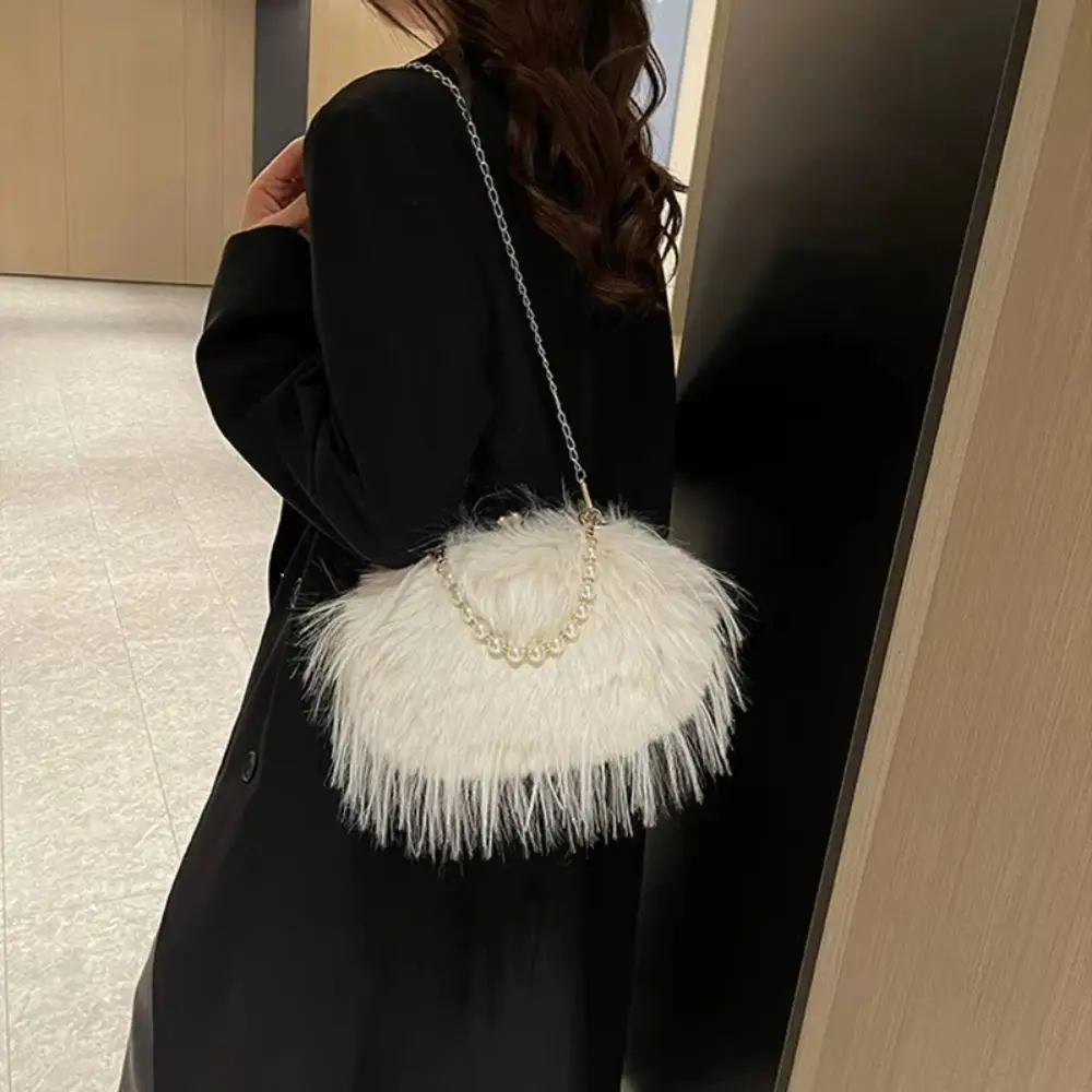 Retro Portable Fluffy Clip Clutch Punk Fuzz Faux Fur Purse Korean Style Solid Color Women Clutches Banquet Package